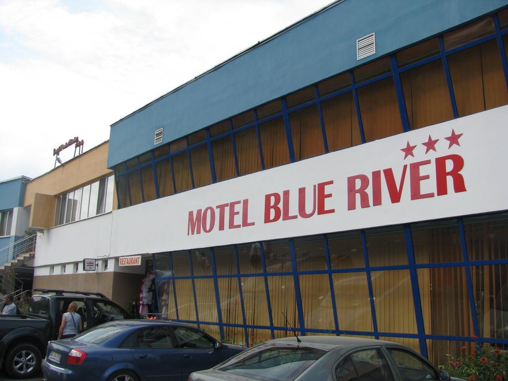 Motel Blue River Călimăneşti الغرفة الصورة