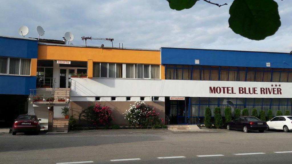 Motel Blue River Călimăneşti المظهر الخارجي الصورة